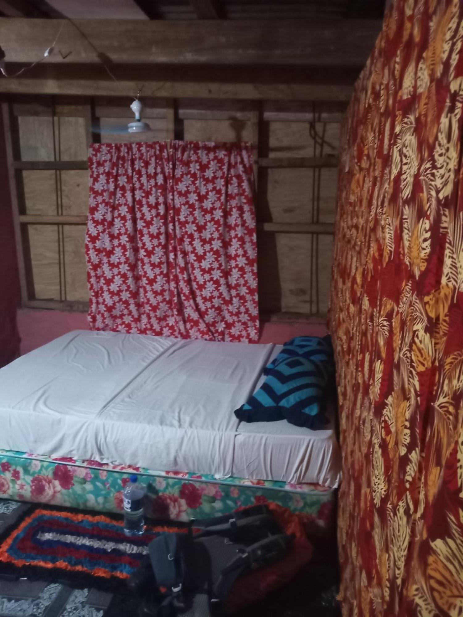 Lusis Homestay 라우토카 외부 사진