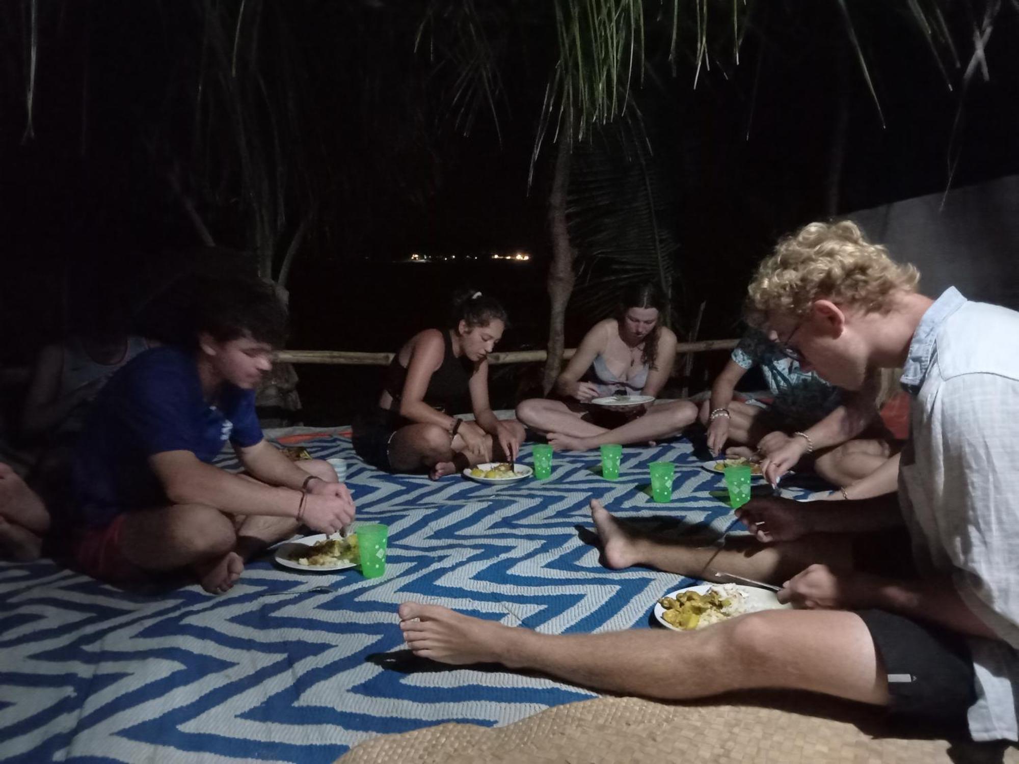 Lusis Homestay 라우토카 외부 사진